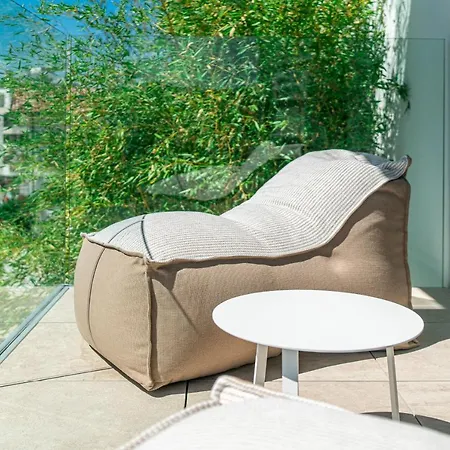 The One Caorle - Hotel & Apartments Exterior foto Bean bag chair