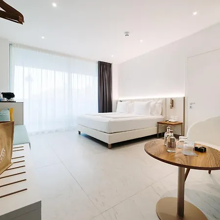 The One Caorle - Hotel & Apartments Exterior foto Deluxe room