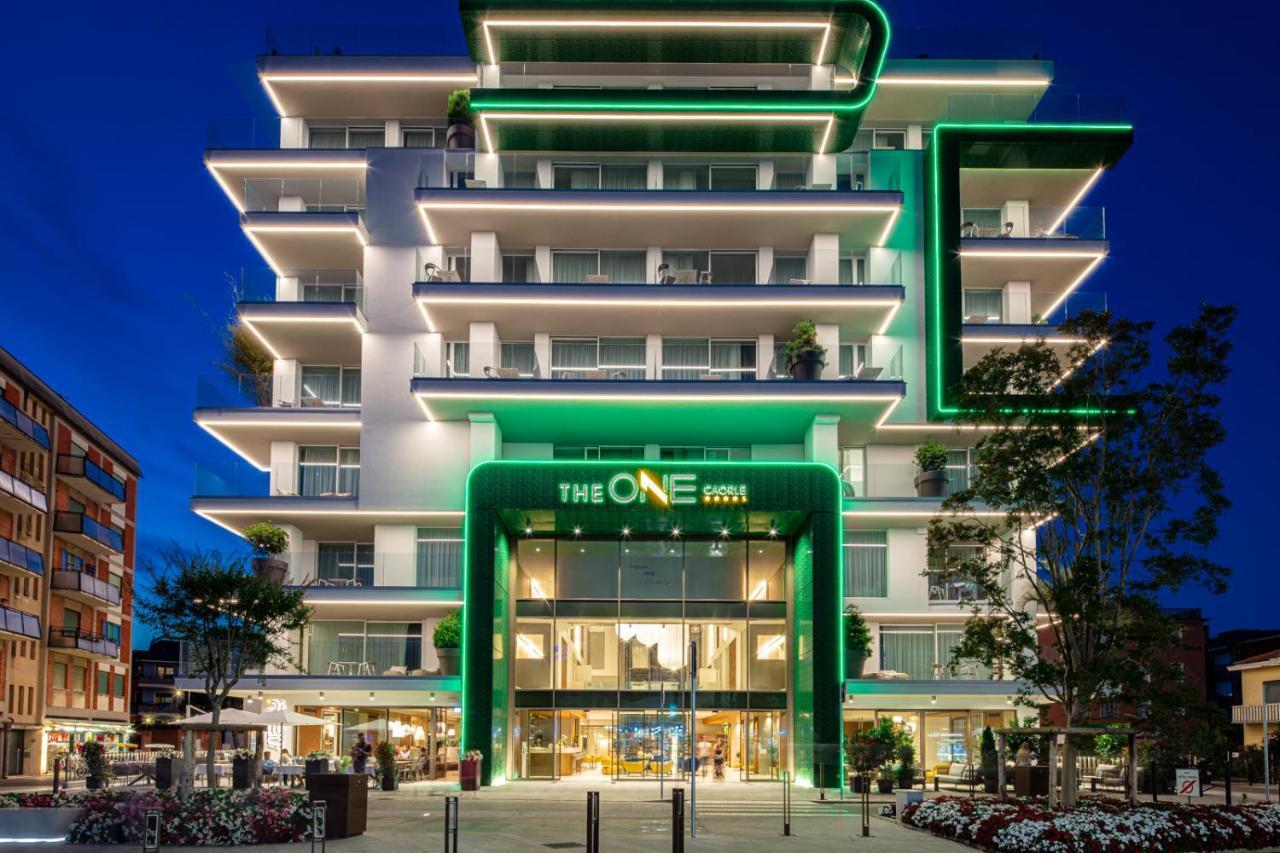 Hotel The One - &