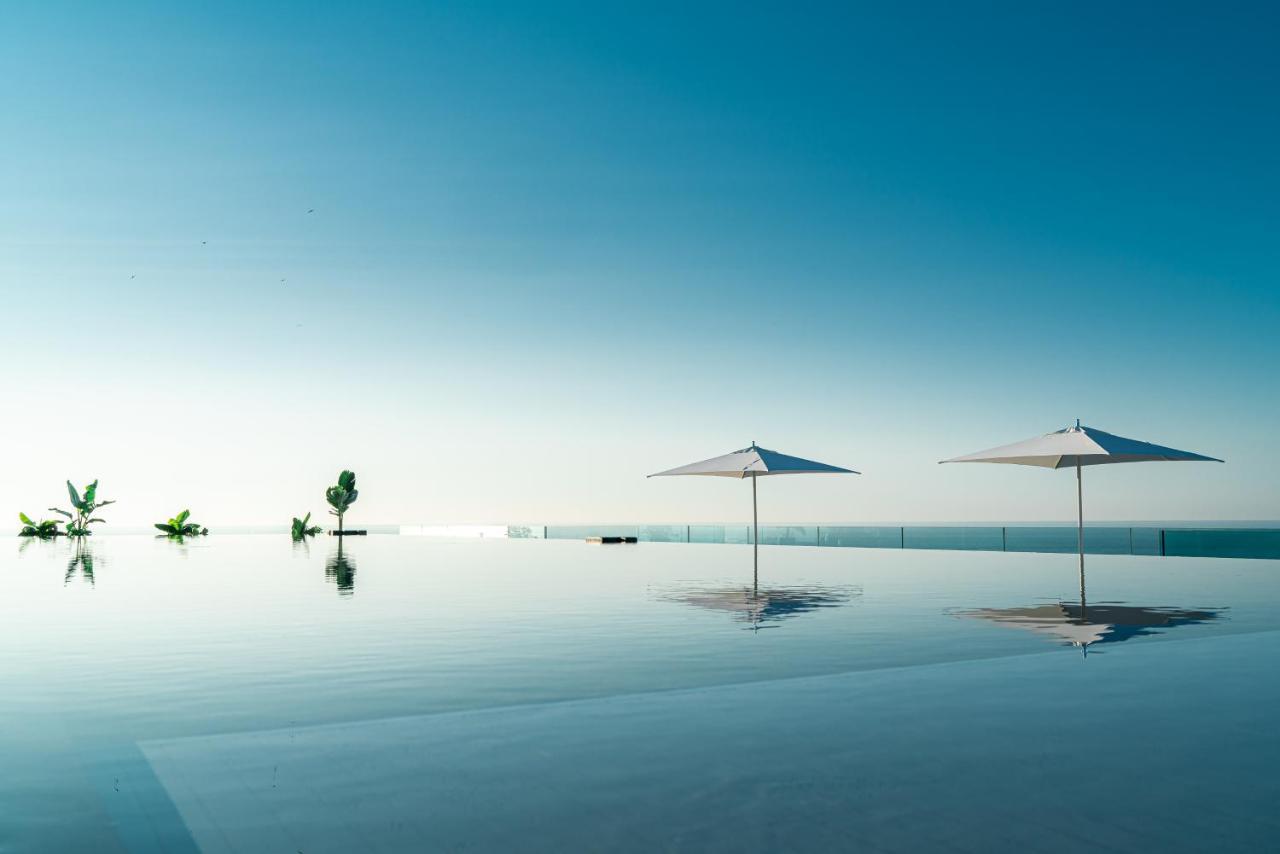 The One - & Hotel 5*