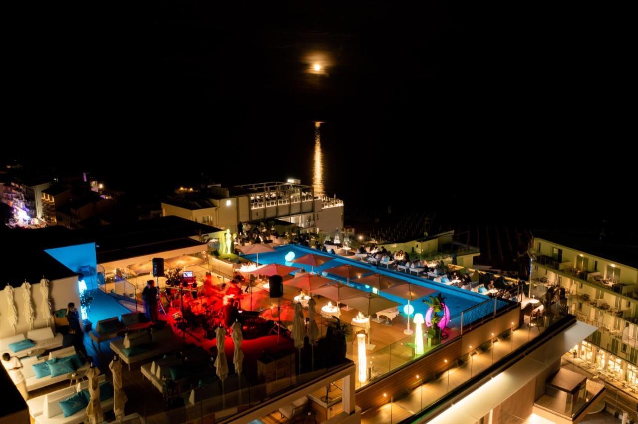 The One - & Hotel 5*